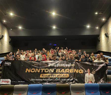 Telkomsel menggelar acara Prestige Event Poin Festival 2025 berupa kegiatan "Nonton Bareng" (Nobar) film Avatar: Fire and Ash di Bioskop CGV Holiday Pekanbaru (foto/ist)